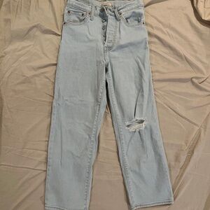 Levi’s Ribcage Straight Ankle Jeans